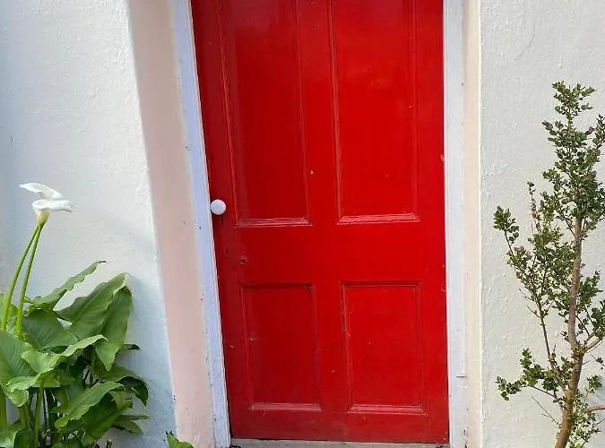 Coastal Cottage \'The Old Bank\'